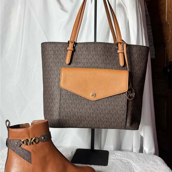Michael Kors Handbags - Michael Kors MK Brown Signature Tote Purse Shoulder Bag